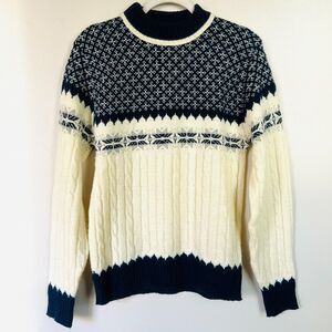 Vintage Jantzen 70s 80s Blue And White 100% Wool Fair Isle Womens Sweater Size M
